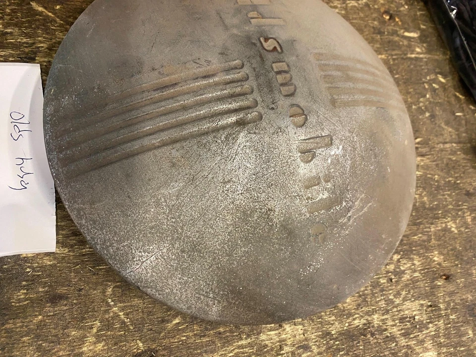 Tapacubos Oldsmobile F-32 F-36 L-36 Roadster serie cupé 1932-1936 de colección Foto 3 de 4