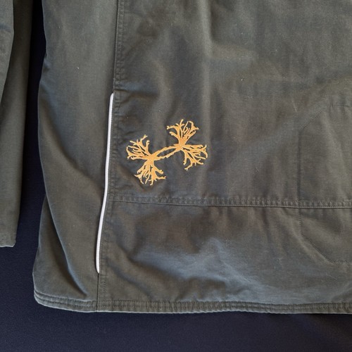 Under Armour Work/Hunting Jacket 2XL Reflective Strips On Back With Pocket - Picture 10 of 19