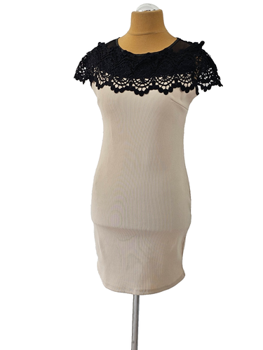 40 bodycon Shiftkleid  beige bestickt figurbetont elegant sexy klassisch