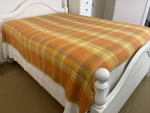 Vintage Orange Yellow Check Wool / Rayon Blend Queen Blanket 210cm Square - Picture 11 of 17