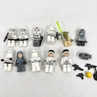 11-LEGO Star Wars Minifigure Lot Yoda Stormtrooper Snowtrooper Veers AT-AT Parts
