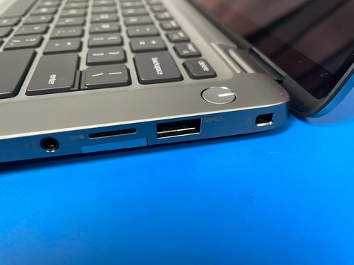 Dell Latitude 9410 TOUCH 2-in-1 computer portatile i7-10610U 1,8 GHz 16 GB RAM 512 GB SSD - Foto 5 di 9