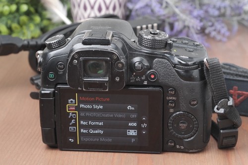Panasonic Lumix DMC GH4 Professional 4K Mirrorless Camera DMC-GH4-K - Picture 7 of 9