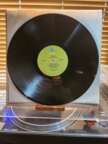 Miles Davis, Tune Up, 1977 Prestige, Comp. Dbl. Lp, P-24077, VG+/VG+ - Picture 3 of 6