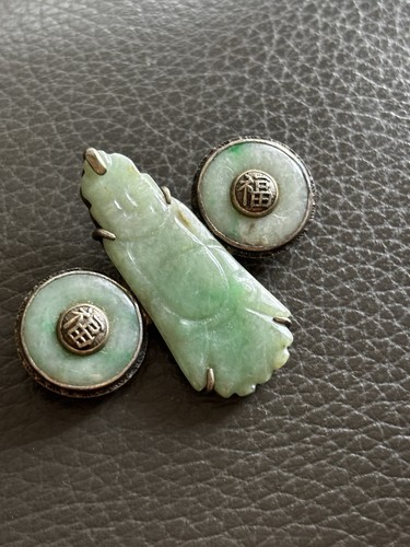 Antike Brosche Silber und Apfelgrüne Jade Anhänger geschnitzte Figur und Kreise - Bild 2 von 8