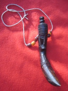 Toraja-Tribe-Carved-Wood-amp-Bone-Warrior-039-s-Necklace-Sulawesi