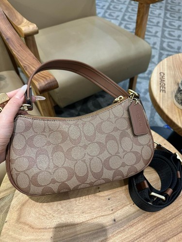 Coach CP114 Denim Ashton Baguette Signature Handbag Canvas Leather Wonmen's New - 第 4/10 張圖片