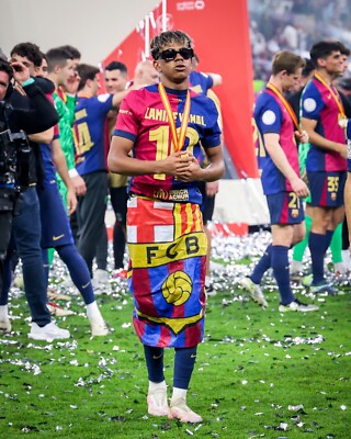 ⚽ M #19 Lamine Yamal FC Barcelona Home shorts | eBay