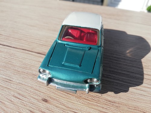 DINKY TOYS TRIUMPH 2000 REF 135 No Spot On/ No Norev/ No Tekno/ No Marklin - Bild 9 von 11