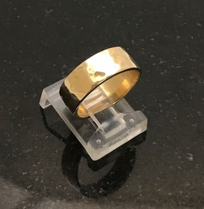 James-Avery-Amore-Band-Ring-Sz-6-14K-Yellow-Gold-585