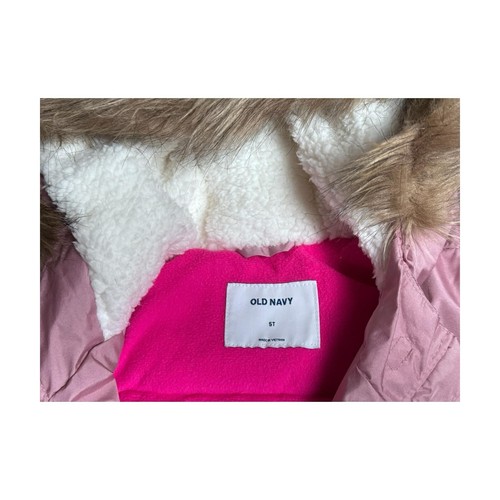 Old Navy Kids Pink Faux Fur Coat Size 5T - Picture 6 of 6