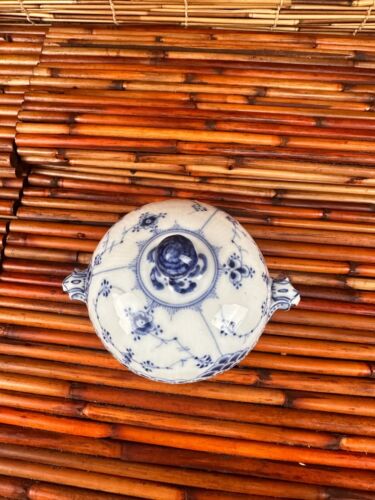 Royal Copenhagen BLUE FLUTED HALF LACE SUGAR Bowl & Lid 606 1st Quality Pre 1923 - Picture 3 of 6