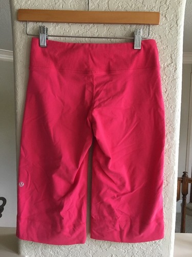 Lululemon Pink Red Clam Diggers Knee Length Shorts Crop 2 - Picture 2 of 12