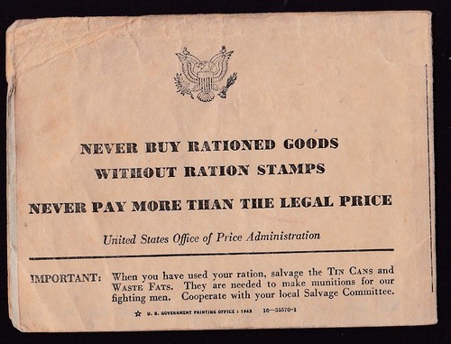 WW11 - WAR RATION BOOK #4 WITH MANY UNUSED STAMPS - Picture 2 of 3