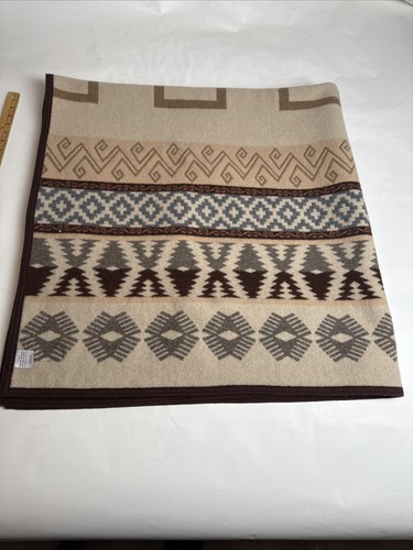 Vintage Pendleton Wool Blanket Chimayo Aztec Navajo Styling 58x56 USA - Picture 16 of 17