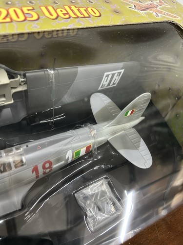 21st Century Toys, WWII, Macchi C.205 Veltro, Italy, Cockpit Pilot Visconti 1:32 - Picture 13 of 13