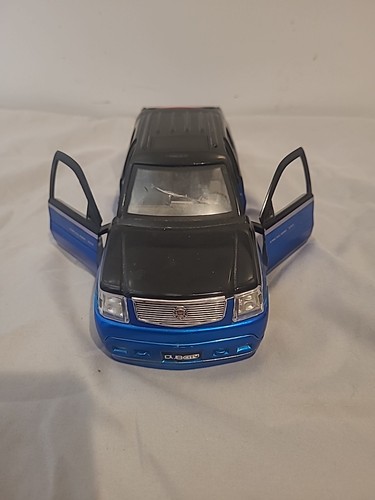 2002 Cadillac Escalade Jada Toys -Damaged- Cracked Windsheild And Mirrors - Picture 4 of 7