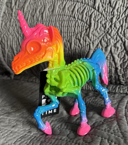 New Place & Time Rainbow Skeleton Unicorn - Bright Multicolored Plastic Figure - Bild 1 von 11