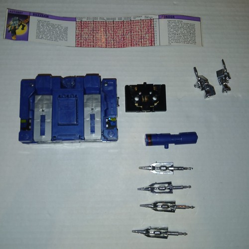 TRANSFORMERS G1 SOUNDWAVE 95% COMPLETE LOOSE ORIGINAL TAKARA 1984 - Bild 2 von 3