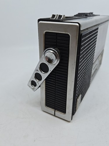 GRUNDIG Prima Boy 700 LW MW K/SW FM/UHF 11 transistors READ - Picture 7 of 16