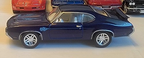 Greenlight 1970 Oldsmobile Cutlass 442 Limited Edition Loose - Picture 2 of 8