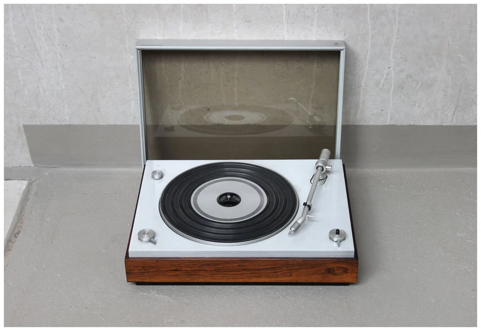 B&O Bang & Olufsen BeoGram 1800 Plattenspieler 5213 Palisander Jacob Jensen 1970 - Bild 2 von 4