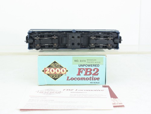 Proto 2000 8370 Missour Pacific FB2 Diesel Locomotive Unpowered Dummy - Picture 3 of 5