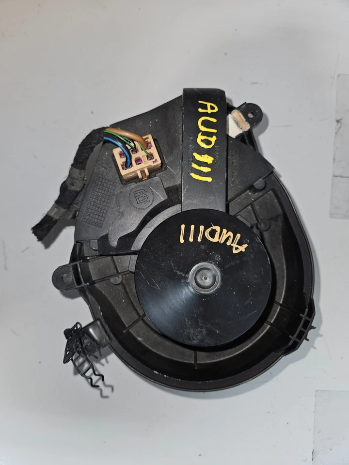 1998-2005 AUDI A4 MÓDULO DE MOTOR DE VENTILADOR FABRICANTE DE EQUIPAMENTO ORIGINAL, 615-58493 - Imagem 3 de 4