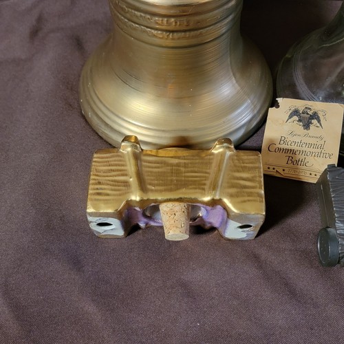 3 Philadelphia Heritage Whisky, Lejon Brandy Decanters 1776-1976 Liberty Bell - Picture 13 of 16