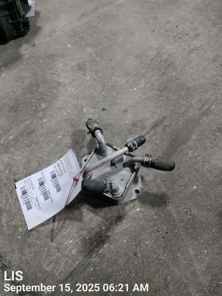 TRANSMISSION OIL COOLER 33493F4010 2018 TOYOTA C-HR Foto 2 de 4