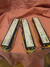 Robertson 3P20160 Fluorescent ebalast For 3/4 F32t8 Linear Lamps