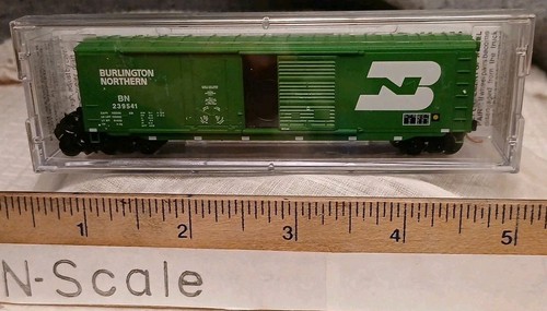 BURLINGTON NORTHERN 239541 Standard Box Car 50' w/Plug Slidi\076 00 090/n-scale - Picture 9 of 9