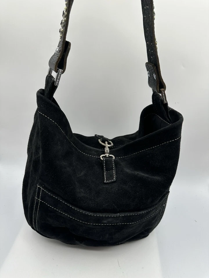 Bolso de hombro Tylie Malibu hobo con tachuelas de gamuza negra con estrás Foto 4 de 4