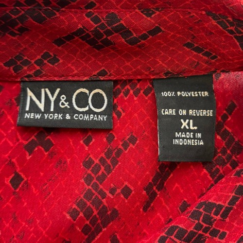 NY & Co Red and Black Snakeskin Print Long Sleeve Shirt Size XL - Picture 7 of 9