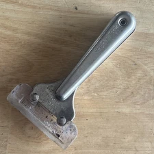 Red Devil Tools Lucite scraper LS-2 For Ice Or Paint Vintage Union N.J. USA