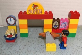 2011 LEGO DUPLO SET# 6137-MY FIRST SUPERMARKET  38Pcs  2Figs NO INSTRUCTIONS/BOX