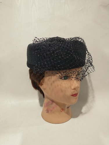 1940s Bowman's Harrisburg, PA Vintage Navy Women's Ladies Hat With Netting  - Picture 4 of 10