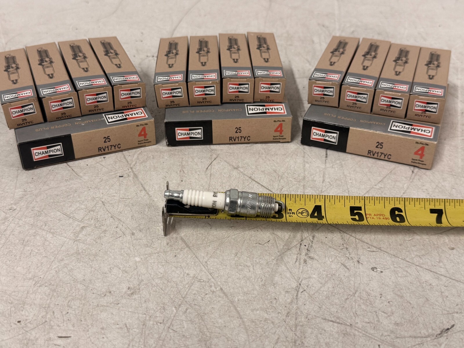 LOT OF 12 Champion Copper Plus RV17YC Spark Plugs 25