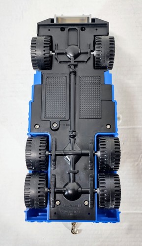 Matchbox MB Garage Tow Truck Blue Truck Rare 2000 1:24 Scale - Picture 7 of 7