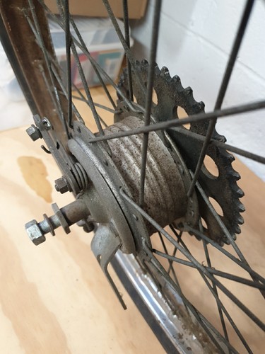 Italian Moped Wheel Set From Cimatti Minarelli Moped, Pirelli Tires, Brakes - Picture 9 of 13