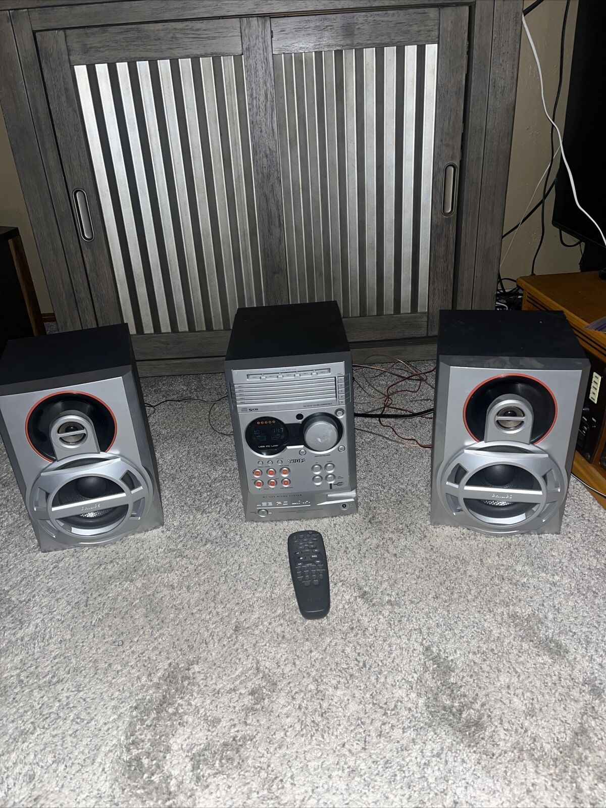 Picture 1 of 4