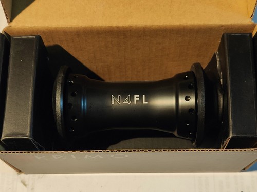 Buje delantero BMX Primo N4 V2 sin bridas 10 mm negro - Imagen 3 de 4