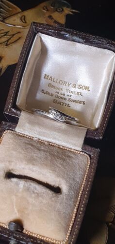 Diamond ring white gold Trilogy Three Stone Hallmarked Gorgeous ☆ Sale Know on☆ - Picture 2 of 4
