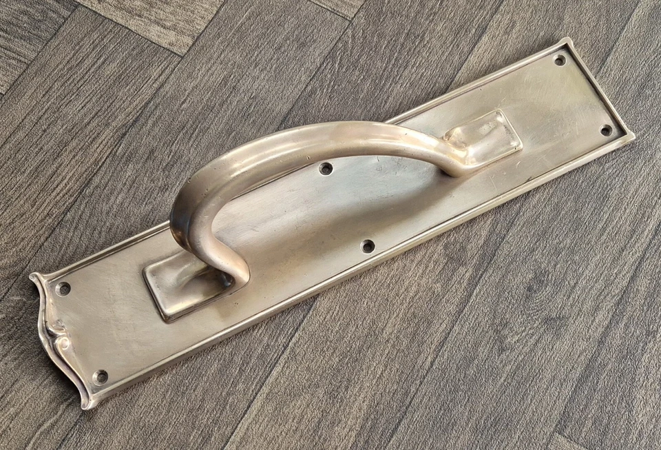 Single Large Art Nouveau Antique Brass R/ Hand Door Pull Handle x2 Available - Image 2 of 3