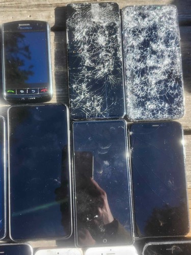 Lot de 18 téléphones portables Apple iPhone Samsung, Google, blackbird LG sky - Photo 5 sur 10