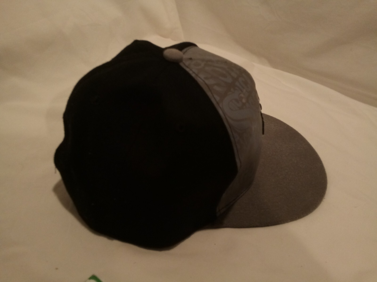 Picture 2 of 8