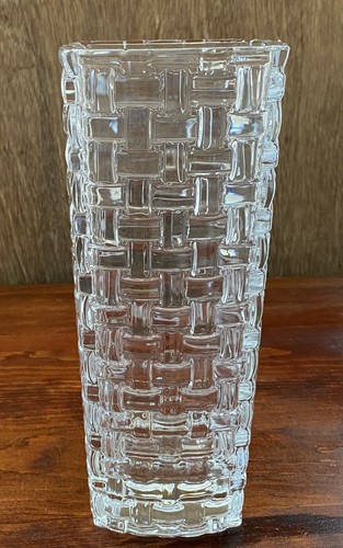 NACHMANN BOSSA NOVA 11” TALL BASKETWEAVE CRYSTAL GLASS VASE - HEAVY - Picture 3 of 6
