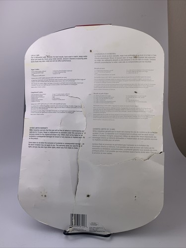 New Wilton Cookie Shapes Pan 12 Cavities Snowflakes Mittens Snowman Non-stick - Picture 3 of 3