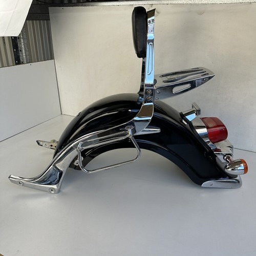 Suzuki Boulevard VL800 2007 Rear Fender mud guard fairing indicator sissy seat - Picture 8 of 9