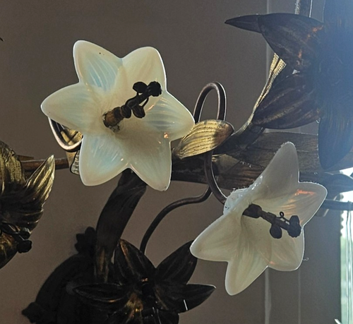 1900s Rare Pair of 3-light Candelabra Brass Wall Sconces Milk Glass Flowers 15"W - Picture 18 of 18